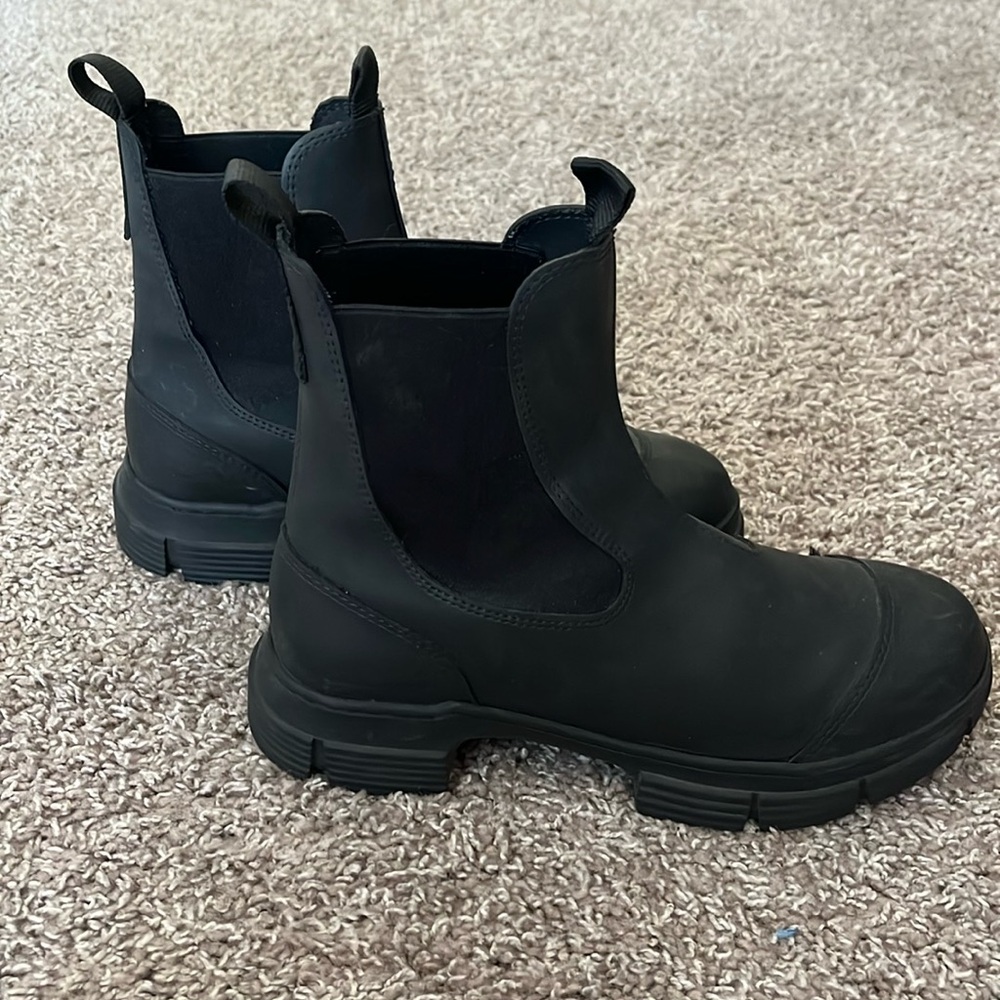 Women’s Black Boots